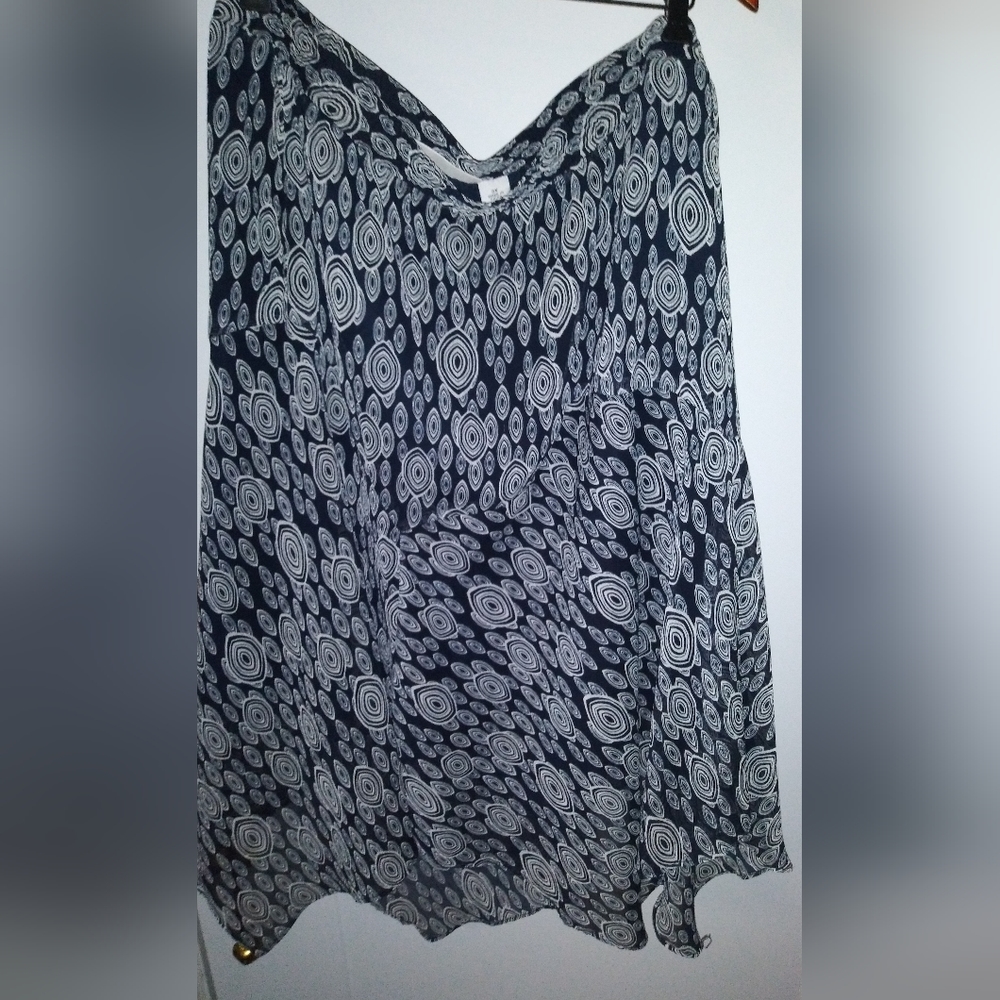Sag Harbor skirt size 3x women sheer with lining